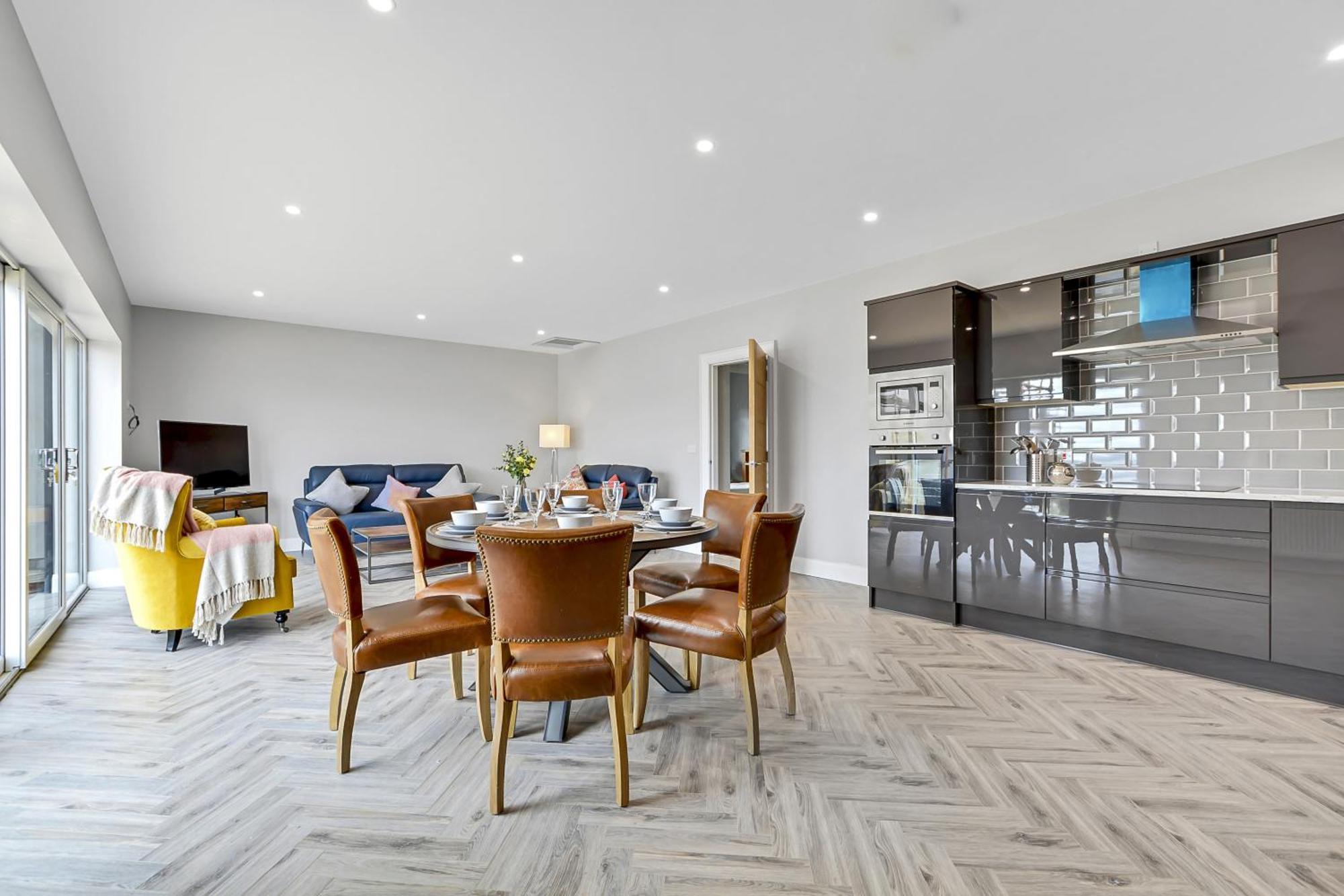 Bayview Luxury 3 Bedroom Apartment First Floor Downings Exterior photo
